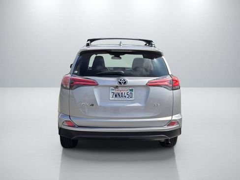 Used 2017 Toyota RAV4 LE w/ Carpet Mat Package FWD image 5