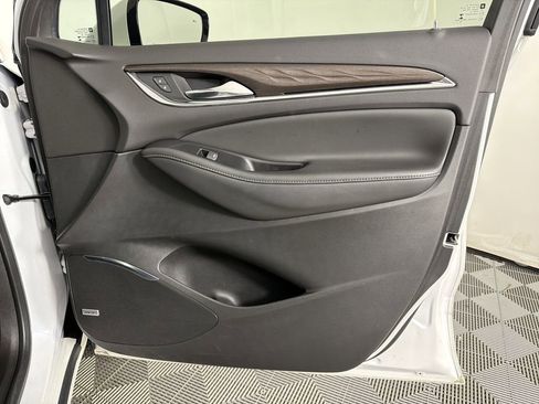Used 2023 Buick Enclave Avenir w/ Trailering Package, 5000 lbs. image 12