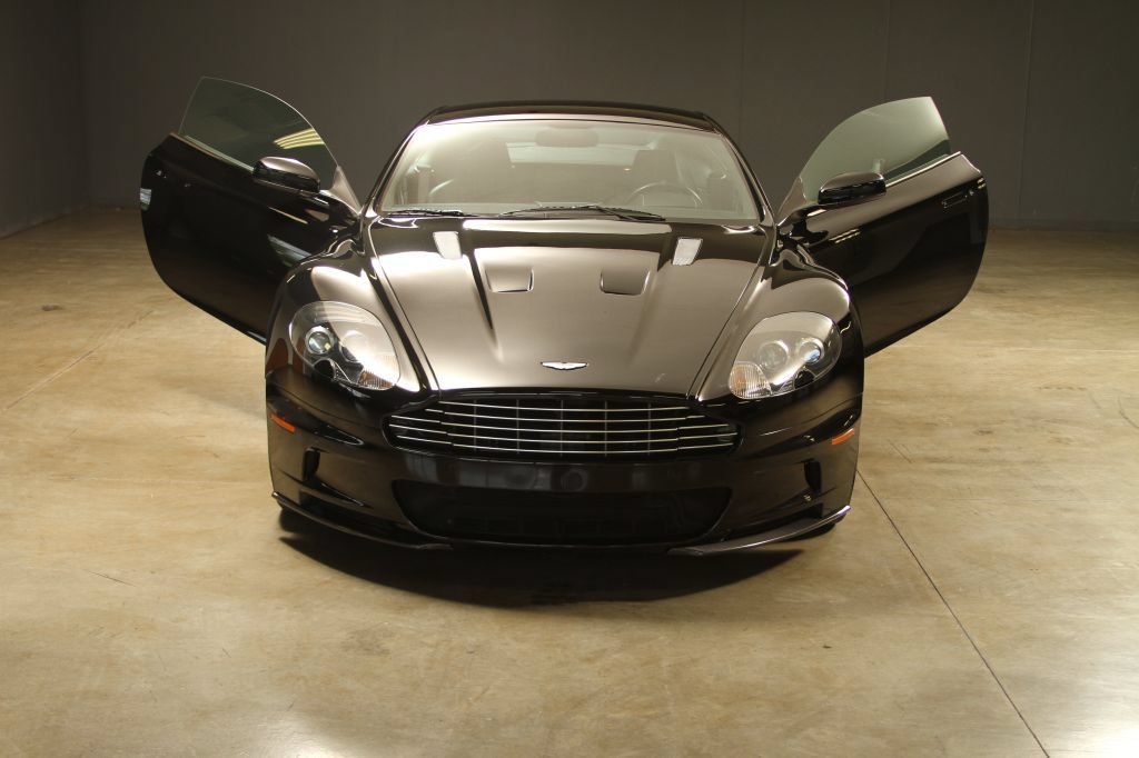 Used 2009 Aston Martin DBS Coupe RWD image 53