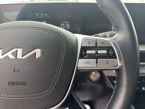 Used 2024 Kia Telluride EX X-Line image 19