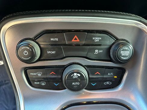 Used 2020 Dodge Challenger SXT w/ Blacktop Package image 24