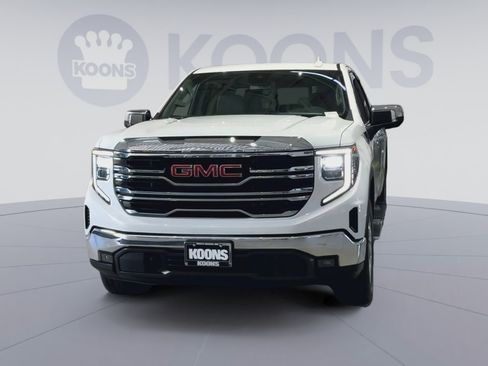Used 2023 GMC Sierra 1500 SLT w/ SLT Premium Package AWD/4WD image 4