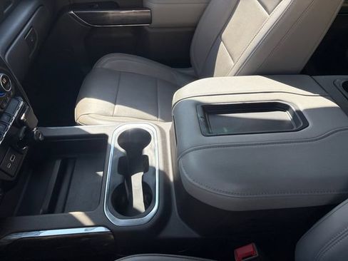 Used 2019 Chevrolet Silverado 1500 LTZ w/ LTZ Convenience Package AWD/4WD image 12