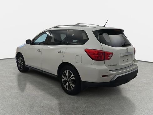 Used 2017 Nissan Pathfinder SV image 7