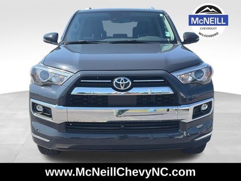 Used 2024 Toyota 4Runner Limited AWD/4WD image 2