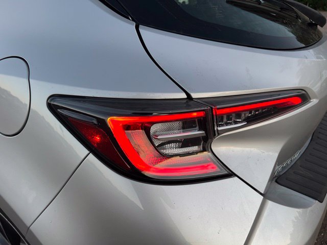 Used 2019 Toyota Corolla XSE FWD image 10