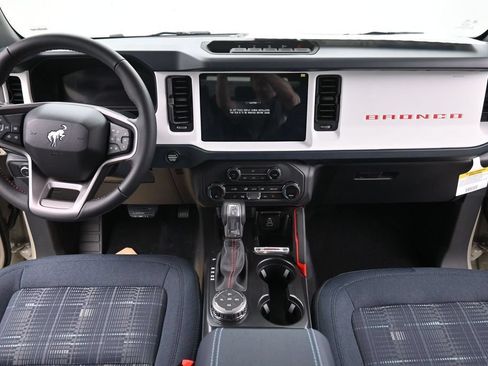 New 2026 Ford Bronco Heritage Edition AWD/4WD image 14