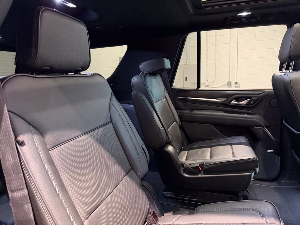 Used 2021 GMC Yukon Denali w/ Denali Premium Package AWD/4WD image 44
