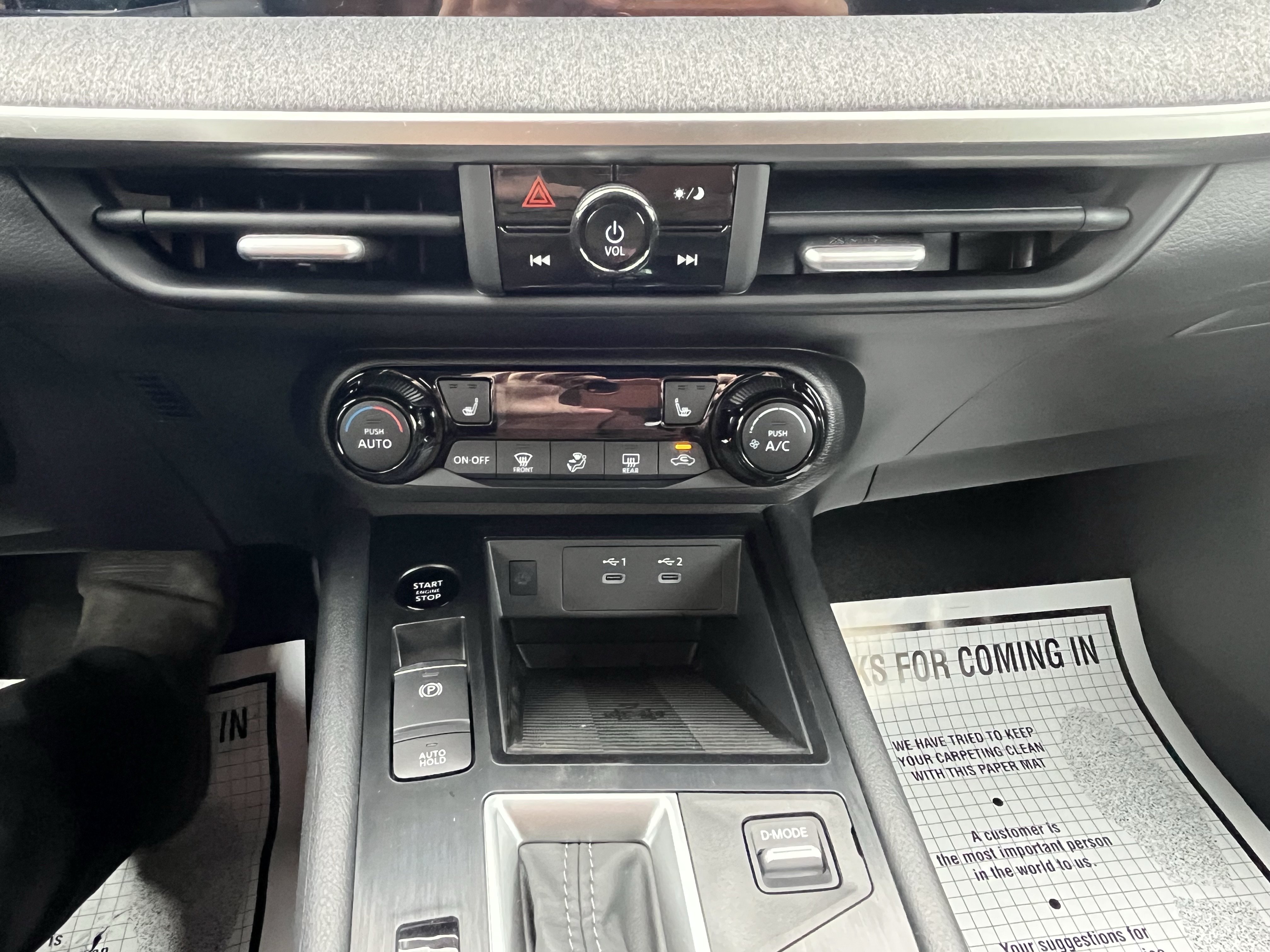 New 2027 Nissan Kicks SV AWD/4WD image 24