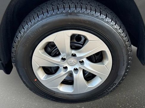Used 2020 Toyota RAV4 LE w/ All Weather Liner Package AWD/4WD image 9