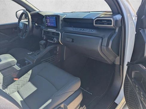 Certified 2025 Toyota Tacoma SR image 19