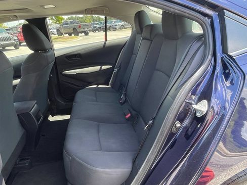 Used 2022 Toyota Corolla LE FWD image 34