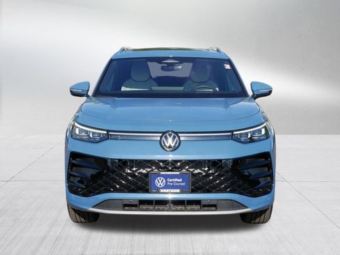 Certified 2025 Volkswagen Tiguan SEL R-Line AWD/4WD image 2