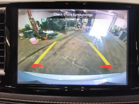 Used 2022 Chrysler Pacifica Touring-L FWD image 20