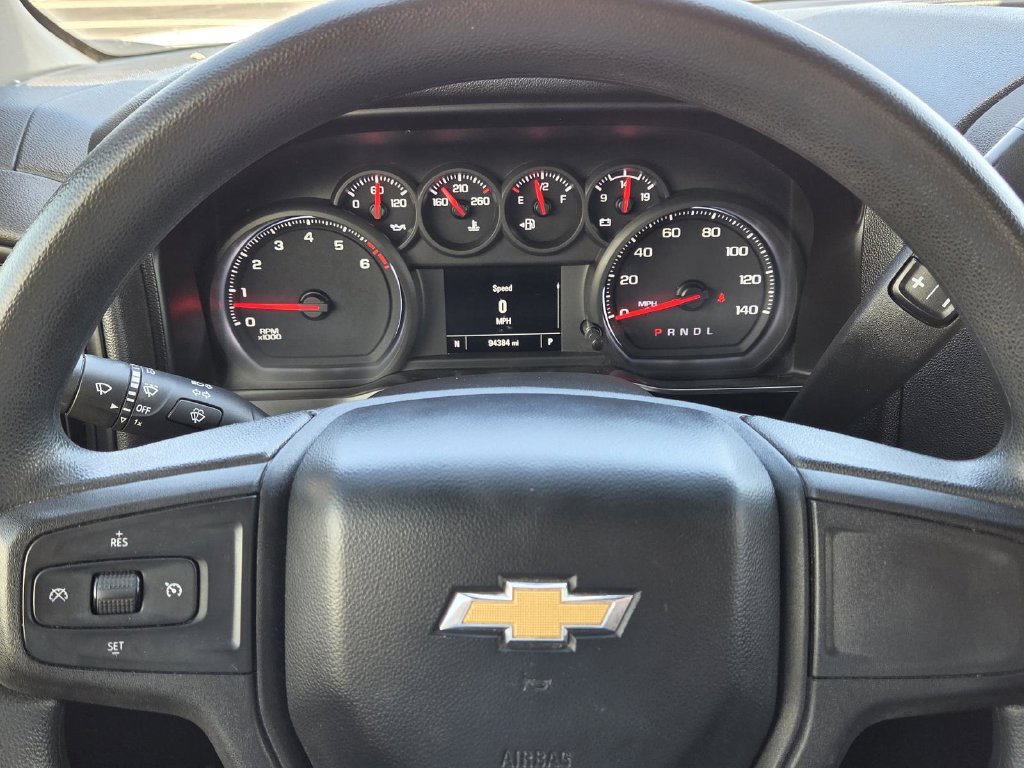 Used 2020 Chevrolet Silverado 1500 Custom w/ Custom Value Package RWD image 16