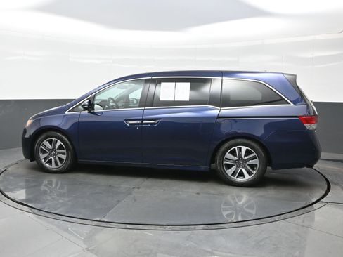 Used 2015 Honda Odyssey Touring Elite image 3