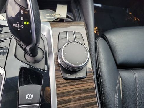 Used 2018 BMW 530i image 22