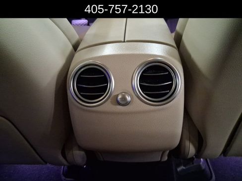 Used 2022 Mercedes-Benz GLC 300 image 9