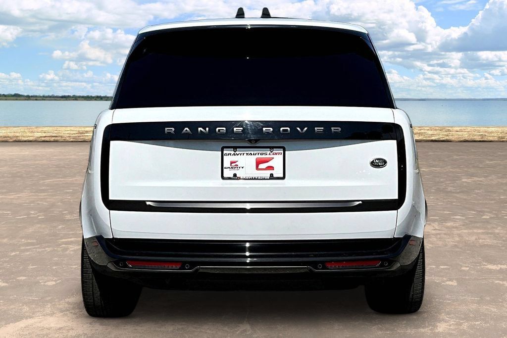 Used 2023 Land Rover Range Rover SE AWD/4WD image 5