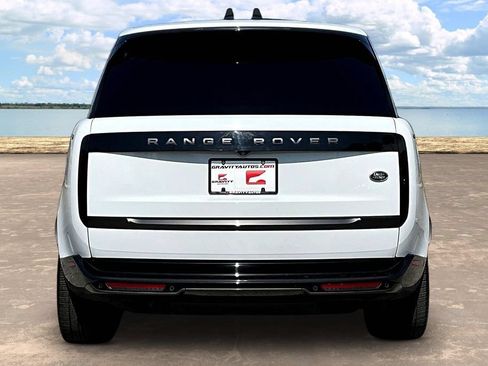 Used 2023 Land Rover Range Rover SE AWD/4WD image 5