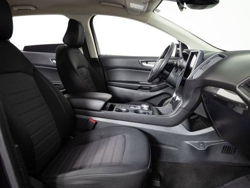 Used 2022 Ford Edge SE w/ Black Appearance Package image 28