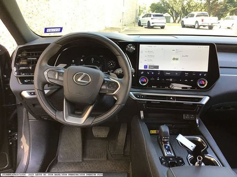 Used 2025 Lexus RX 350 w/ Convenience Package AWD/4WD image 12