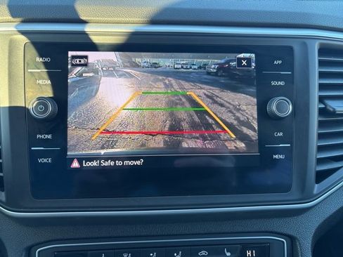 Used 2021 Volkswagen Atlas SE image 26