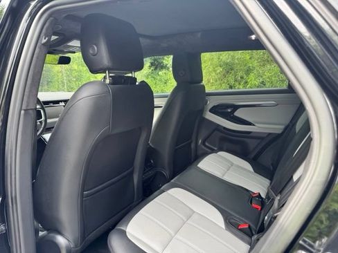 Used 2023 Land Rover Range Rover Evoque R-Dynamic SE AWD/4WD image 12