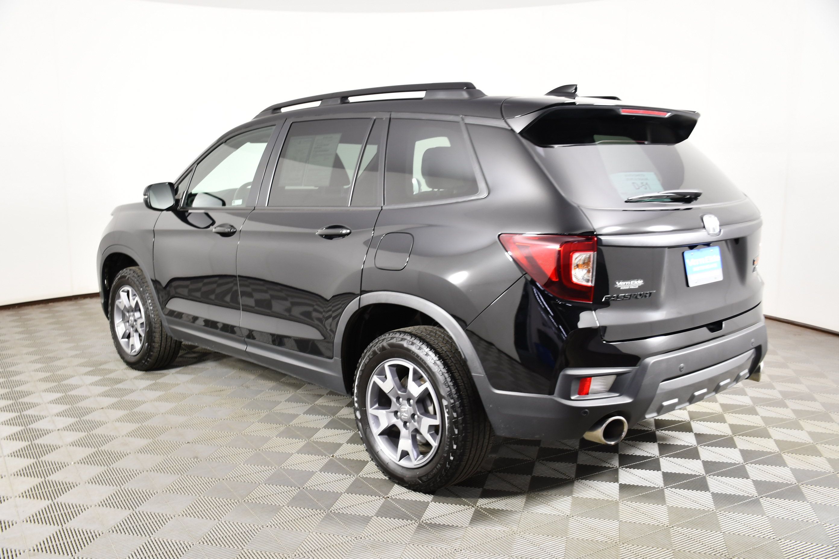 Certified 2023 Honda Passport TrailSport image 8