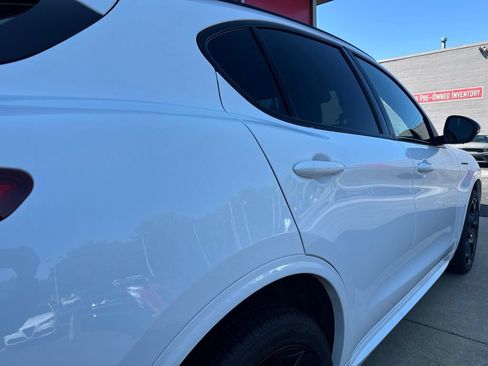 Used 2023 Alfa Romeo Stelvio Estrema AWD/4WD image 6