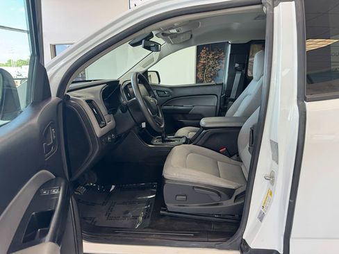 Used 2018 Chevrolet Colorado W/T w/ WT Convenience Package image 11