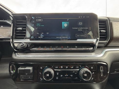 Used 2023 Chevrolet Silverado 1500 High Country image 23