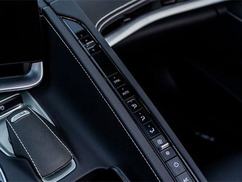 Used 2025 Chevrolet Corvette Z06 image 37