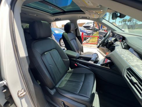 Used 2021 Audi e-tron Premium w/ Convenience Plus Package AWD/4WD image 48