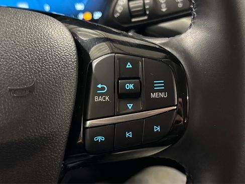 Used 2025 Ford Escape Platinum AWD/4WD image 25