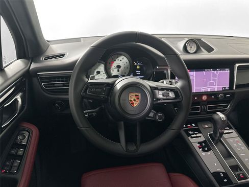 Certified 2026 Porsche Macan S AWD/4WD image 20