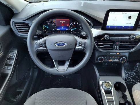 Used 2022 Ford Escape SE image 12