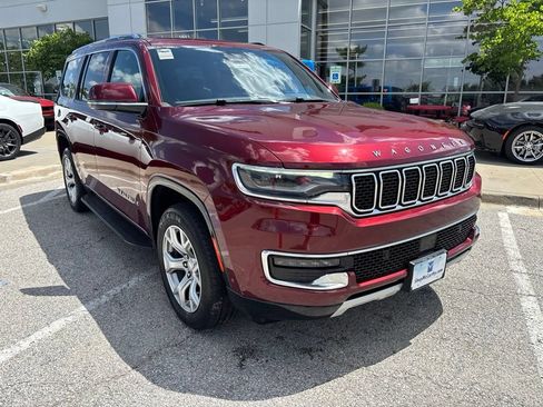 Used 2022 Jeep Wagoneer Series II AWD/4WD image 7
