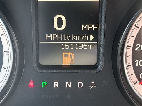 Used 2014 RAM 2500 Tradesman w/ Chrome Appearance Group image 19