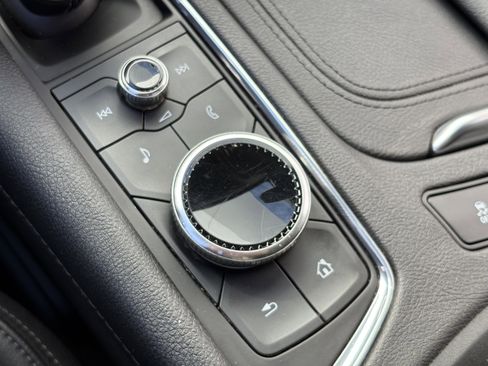 Certified 2024 Cadillac XT6 Luxury image 28