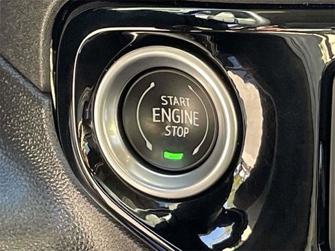 Used 2022 GMC Sierra 1500 SLT w/ SLT Premium Plus Package image 28