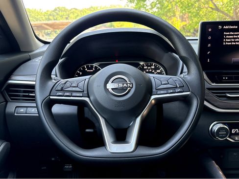 New 2026 Nissan Altima 2.5 SV FWD image 15