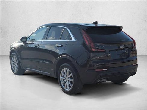 Used 2023 Cadillac XT4 Luxury w/ Cold Weather Package image 13