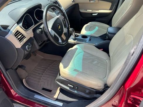 Used 2011 Chevrolet Traverse LTZ image 8