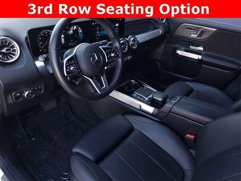 Used 2021 Mercedes-Benz GLB 250 4MATIC w/ Premium Package image 9