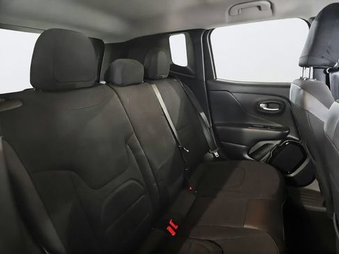 Used 2017 Jeep Renegade Altitude AWD/4WD image 22