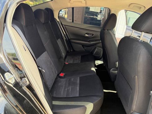Used 2023 Nissan Sentra SR w/ Midnight Edition Package FWD image 12