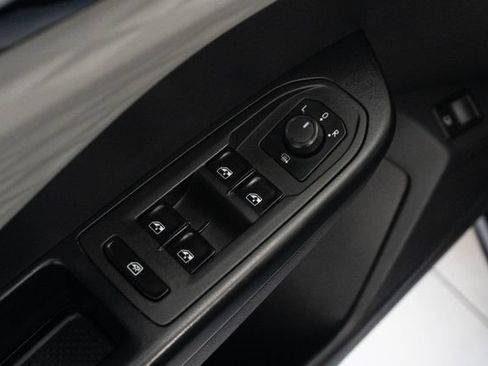 Used 2022 Volkswagen Taos S w/ IQ Drive S Package AWD/4WD image 4