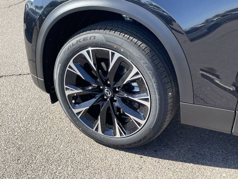 New 2025 MAZDA CX-90 Plug-In Hybrid w/ Premium Plus image 10