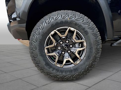 New 2026 Chevrolet Colorado ZR2 image 12